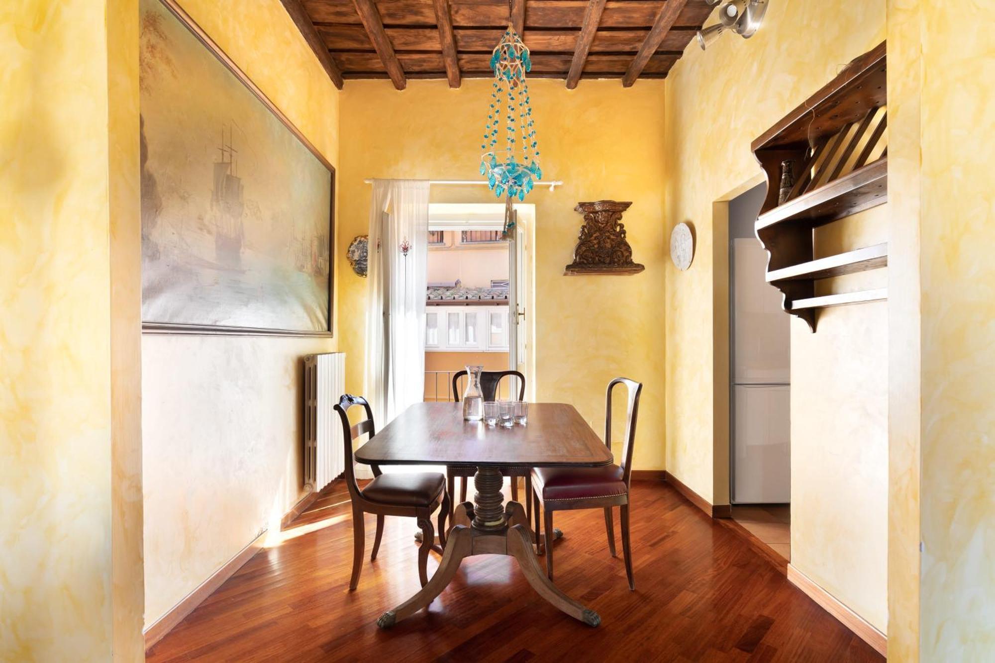 Apartamento Trevi Comfortable With Terrace | Romeloft *
