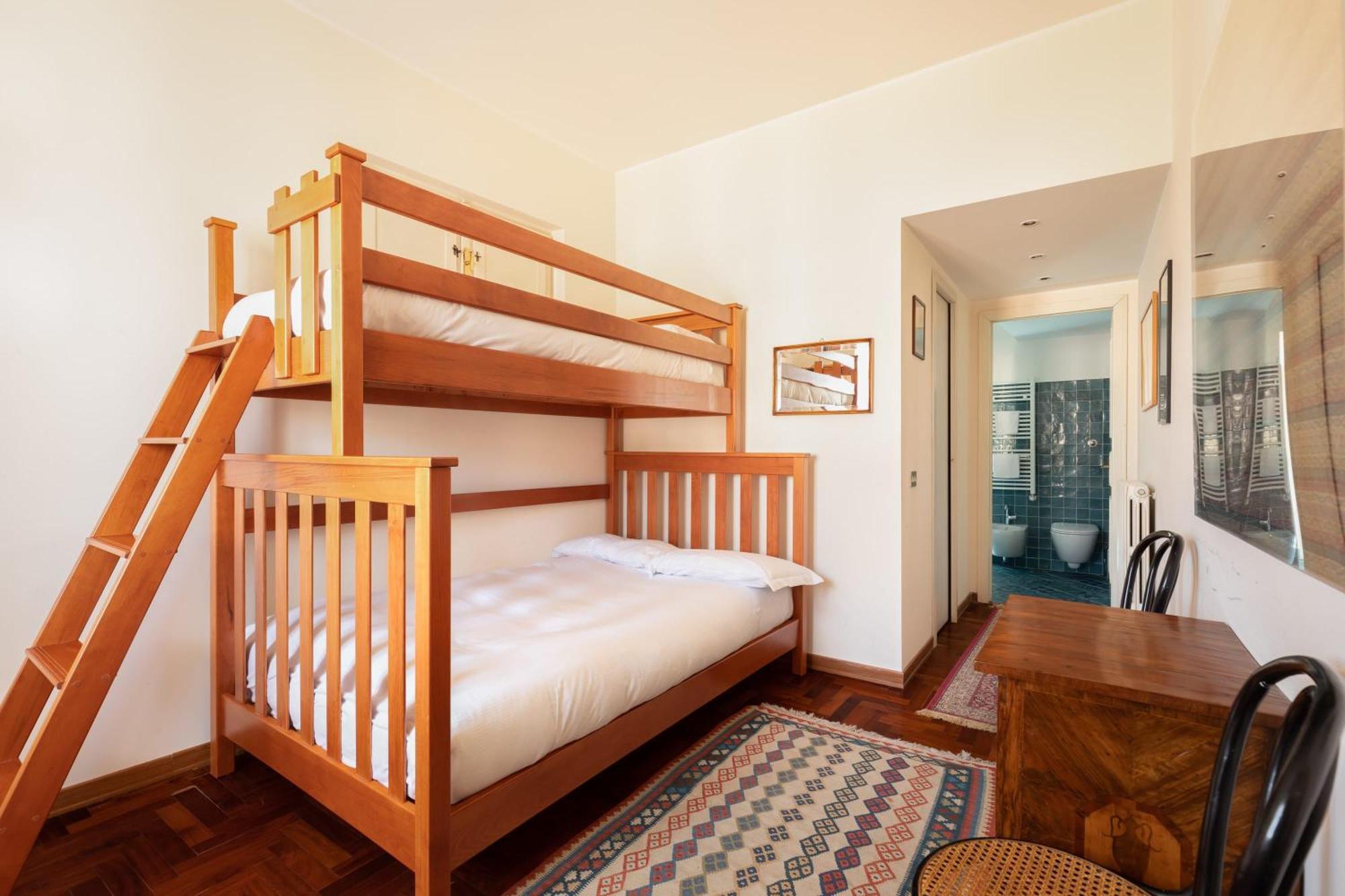 Apartamento Trevi Comfortable With Terrace | Romeloft Roma