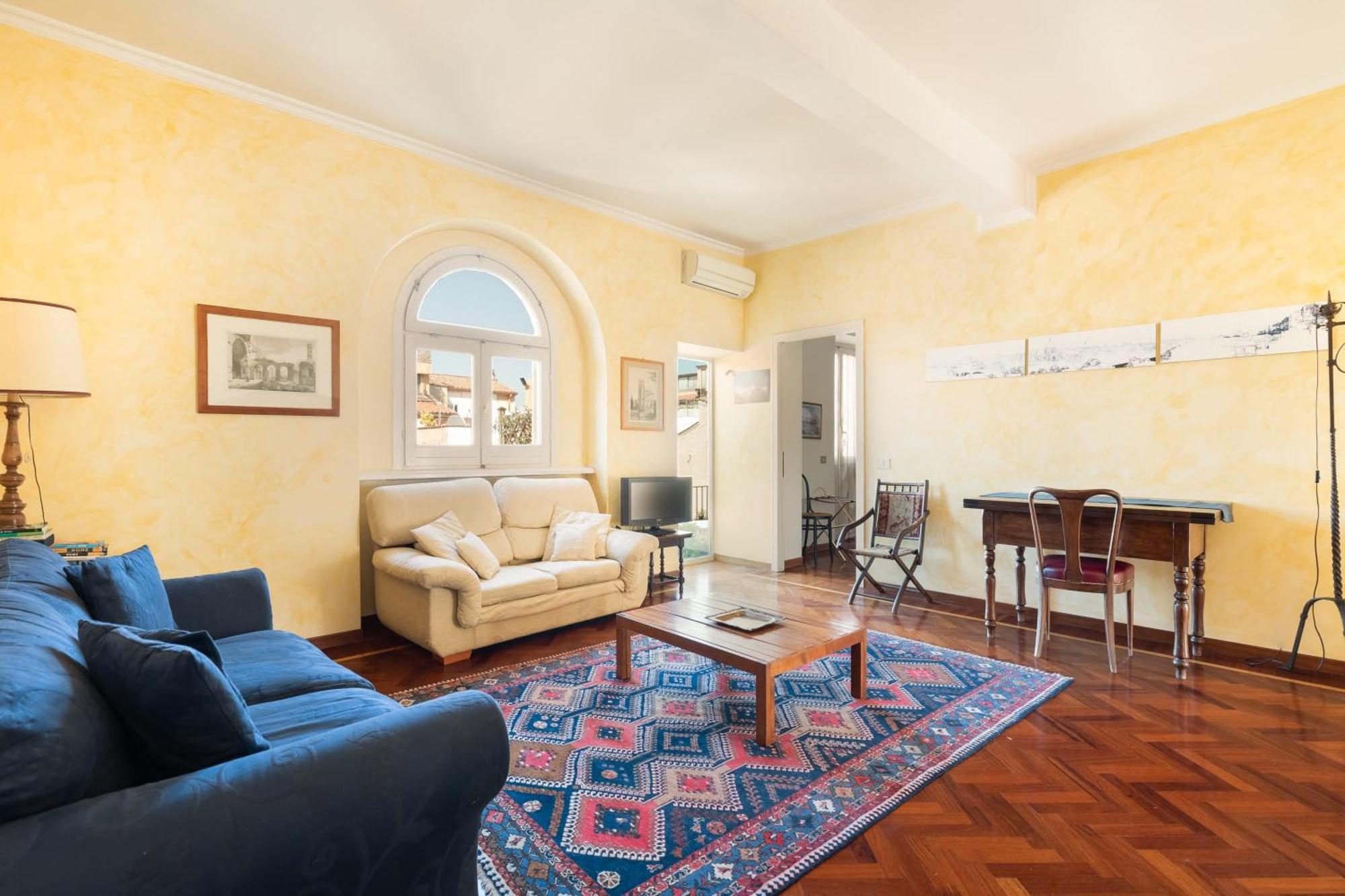 Trevi Comfortable With Terrace | Romeloft Apartamento Roma